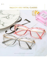 Load image into Gallery viewer, Vintage Transparent Cat Eye Crystal Sunglasses