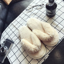 Load image into Gallery viewer, Winter Faux Fur Home Slippers